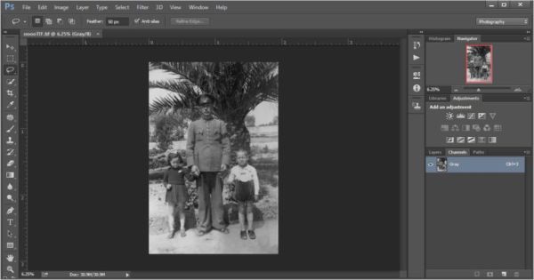 Как ретушировать старые фотографии в Фотошоп Как ретушировать старые фотографии в Фотошоп